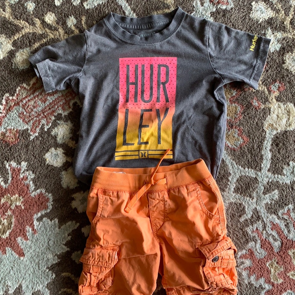 Hurley and Gap outfit 3 years
